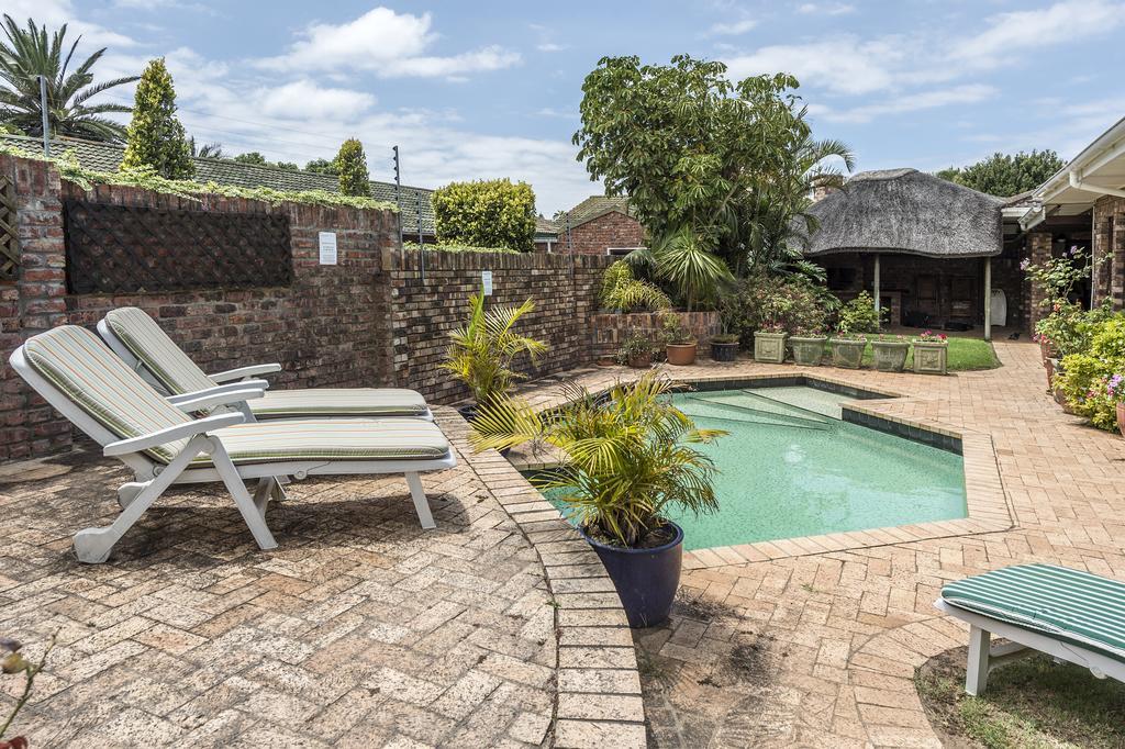 Summer Blue Guesthouse Port Elizabeth Exterior foto