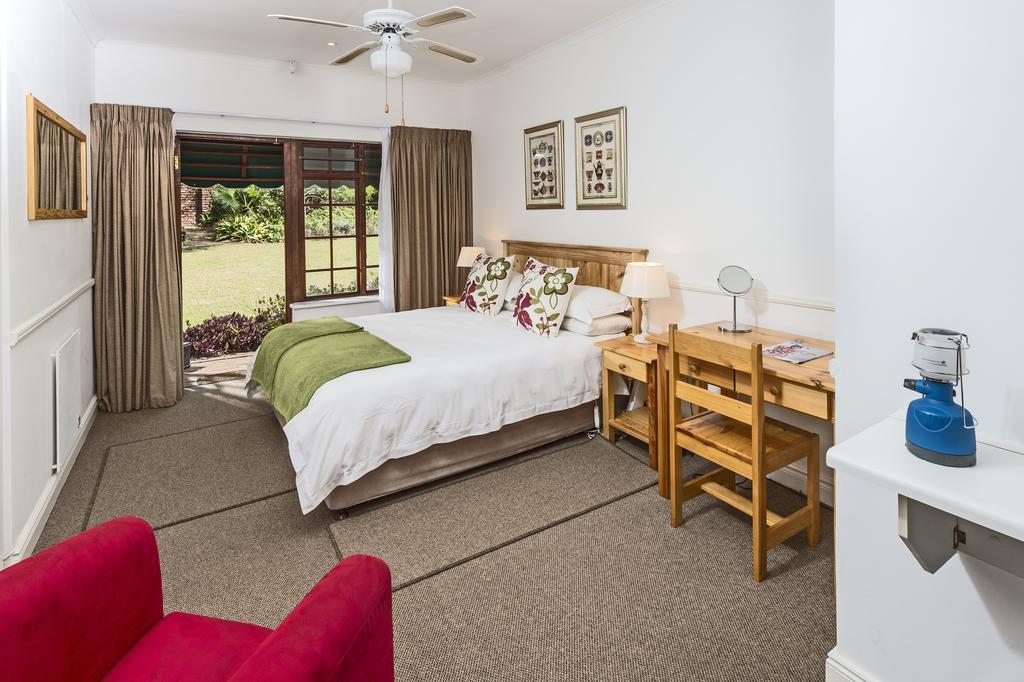 Summer Blue Guesthouse Port Elizabeth Exterior foto